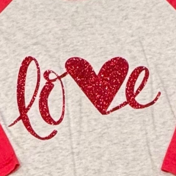 NWOT Next Level Apparel Size Large Gray/Red “LOVE” 3/4 Sleeve Baseball Tee - Picture 3 of 4